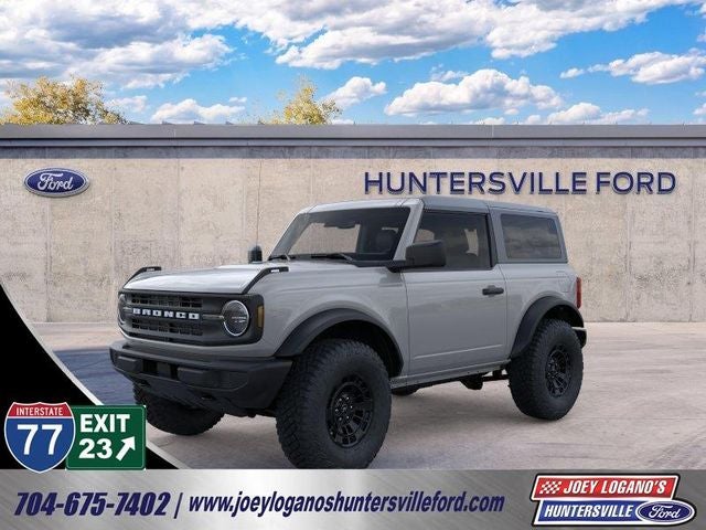 2026 Ford Bronco Base in Avalanche Gray — front three-quarter view