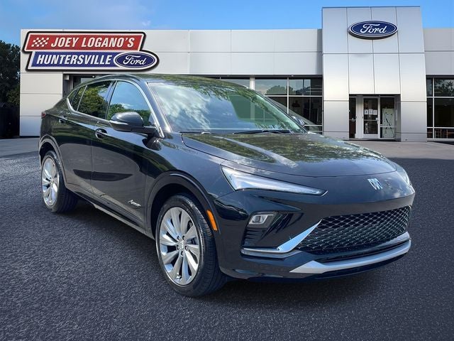 2025 Buick Envista Avenir in Ebony Twilight Metallic — front three-quarter view
